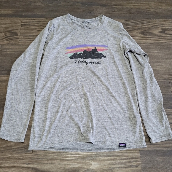 Patagonia Heather Gray Patagonia® Worn Wear Capeline Women's Long-Sleeved - Picture 1 of 5
